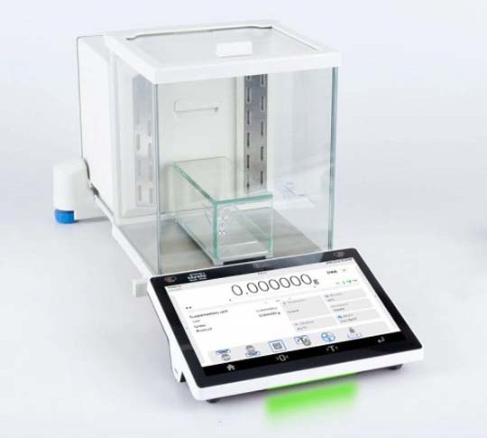 Cân vi lượng XA 5Y.MAS để cân stent