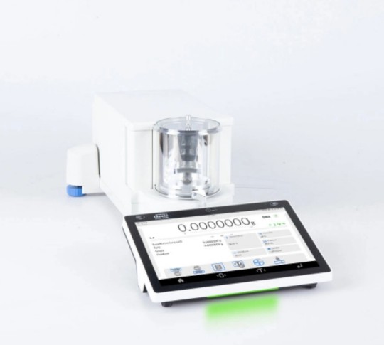 Cân siêu vi lượng